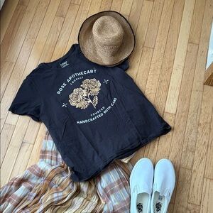 Schitt$ Creek tshirt